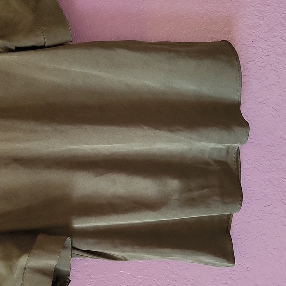 Worthington Blouse - Picture 3 of 11